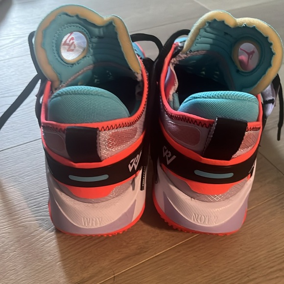 Jordan Russell Westbrook Basketball Shoes - Picture 5 of 6